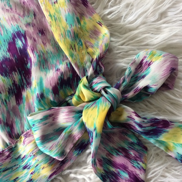 Apt 9 Tie Waist Sleeveless Watercolor Blouse - Picture 6 of 6